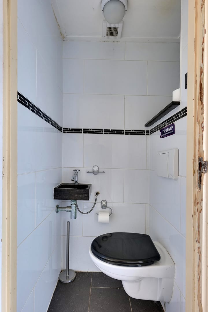 Photo 20 of Floriszstraat 44