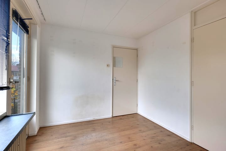 Photo 23 of Floriszstraat 44