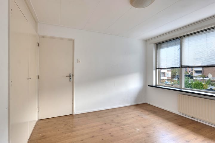 Photo 26 of Floriszstraat 44