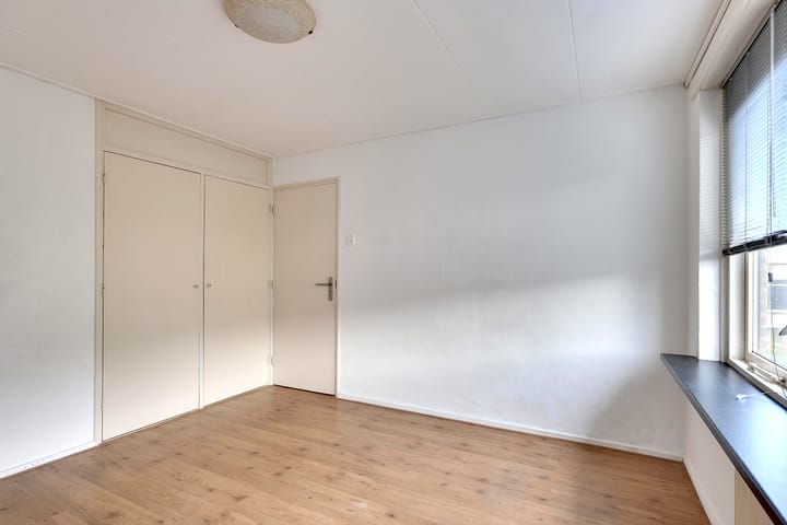 Photo 27 of Floriszstraat 44