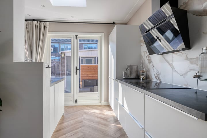 Photo 17 of Marathonstraat 7