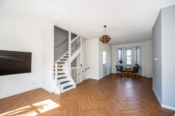 Photo 11 of Albaniëstraat 23