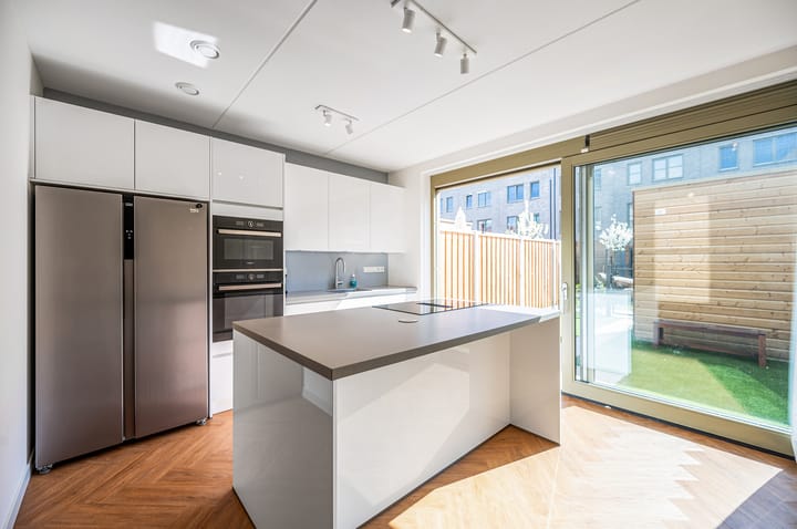 Photo 20 of Albaniëstraat 23