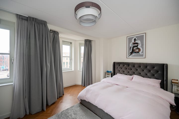 Photo 27 of Albaniëstraat 23