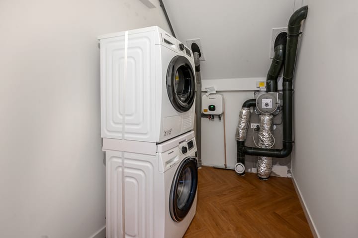 Photo 39 of Albaniëstraat 23