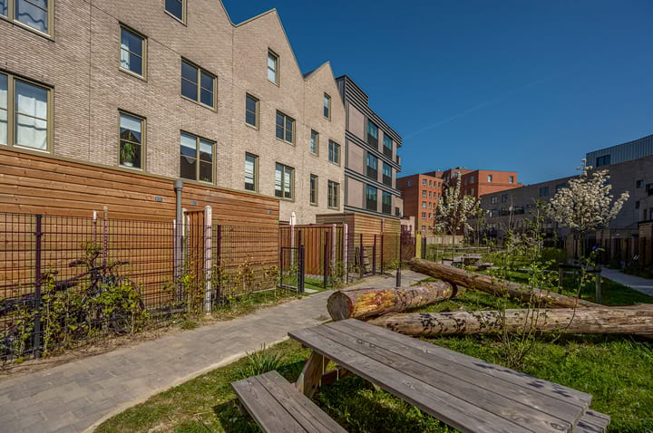 Photo 41 of Albaniëstraat 23