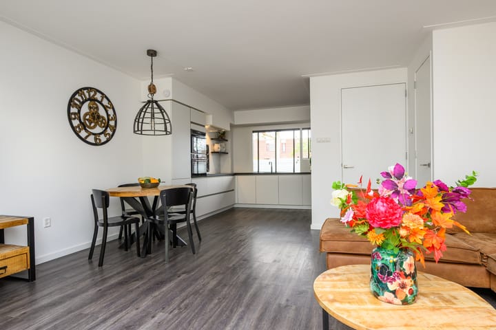 Photo 3 of Rozenwerf 178