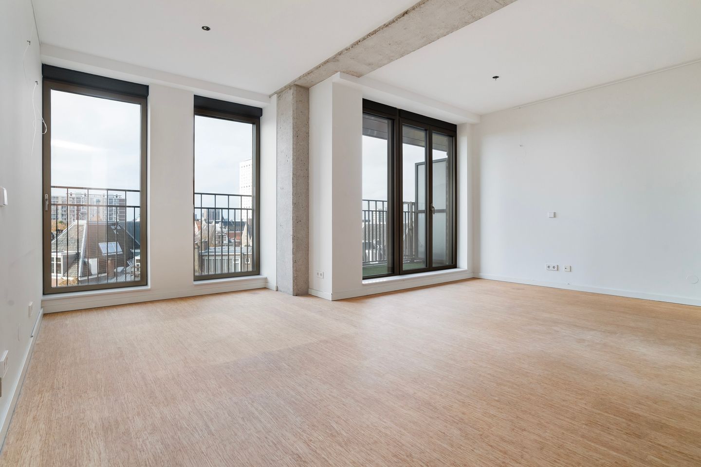 Foto 4 van Van Vollenhovenstraat 3-610