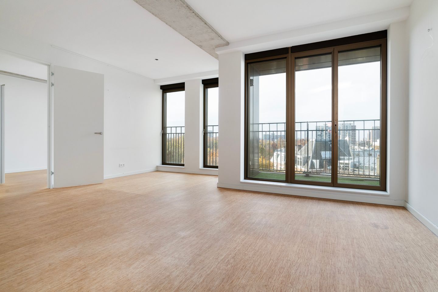 Foto 5 van Van Vollenhovenstraat 3-610