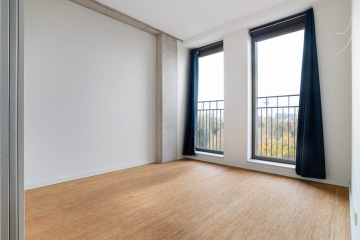 Foto 9 van Van Vollenhovenstraat 3-610