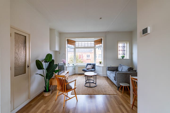 Photo 8 of Van Hamelstraat 27-B