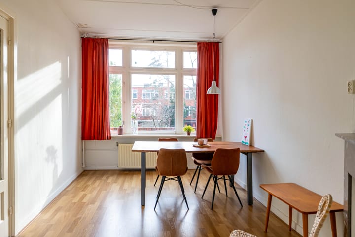 Photo 11 of Van Hamelstraat 27-B