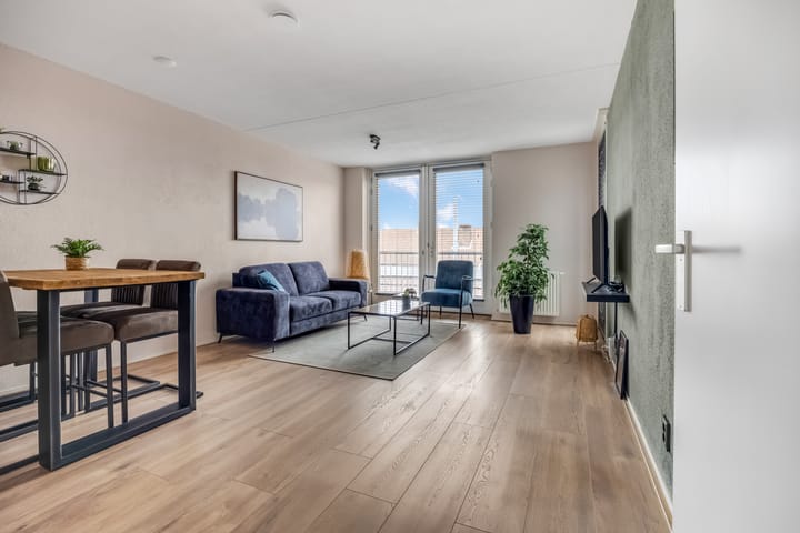 Foto 5 van Maandereind 10-J