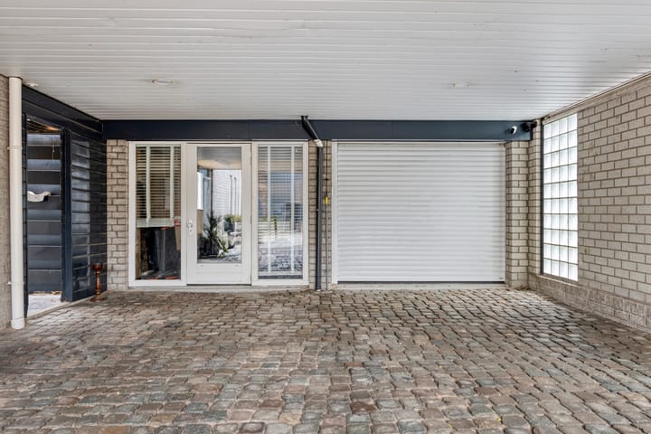 Photo 2 of Broekhuizerweg 1