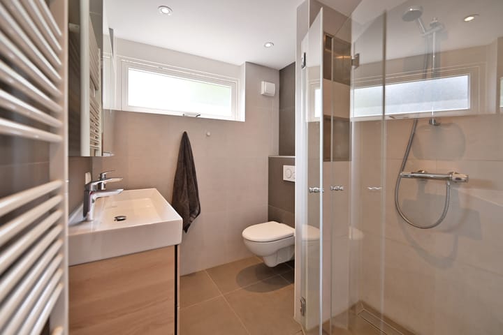 Photo 12 of Raadhuislaan 76