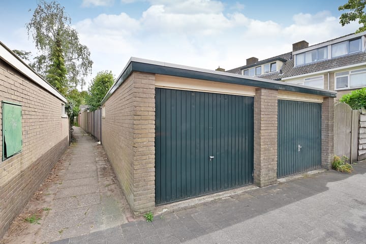 Photo 16 of Raadhuislaan 76