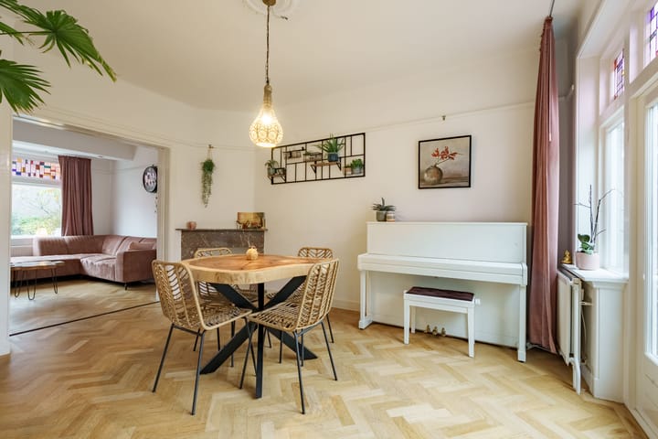 Photo 3 of Veluviaweg 24