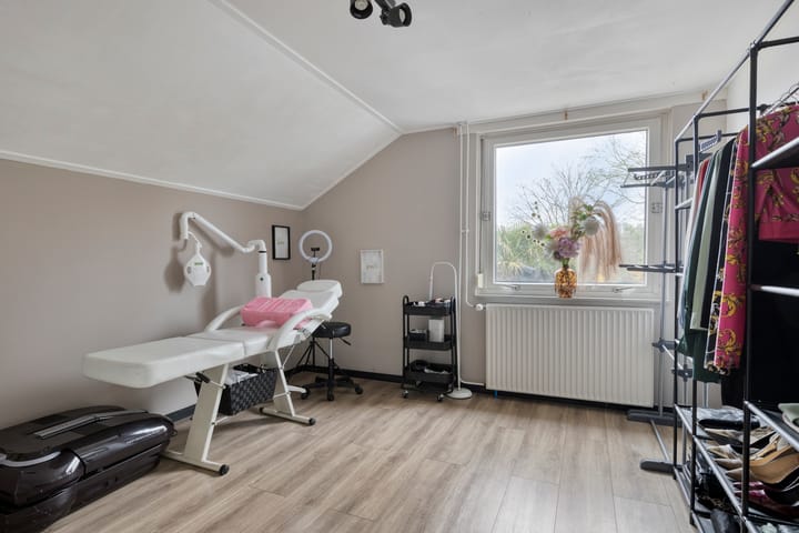 Foto 21 van Broekhuizerweg 1