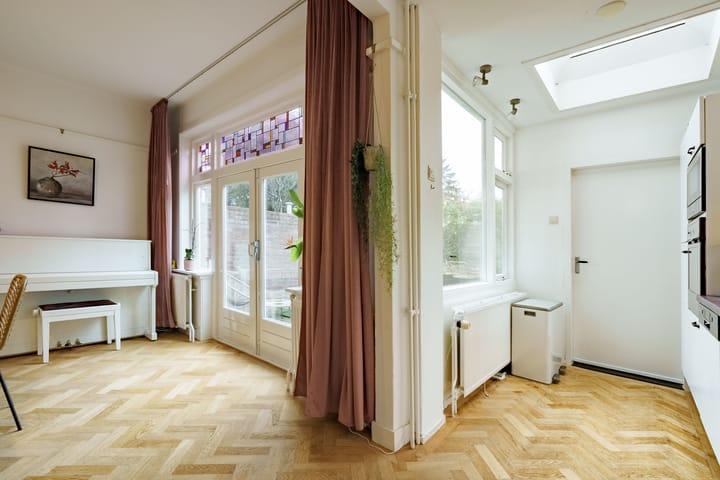 Photo 18 of Veluviaweg 24