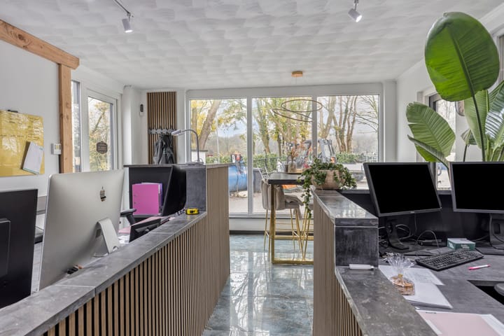 Foto 43 van Broekhuizerweg 1