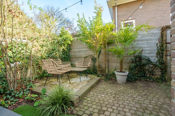 Photo 33 of Veluviaweg 24