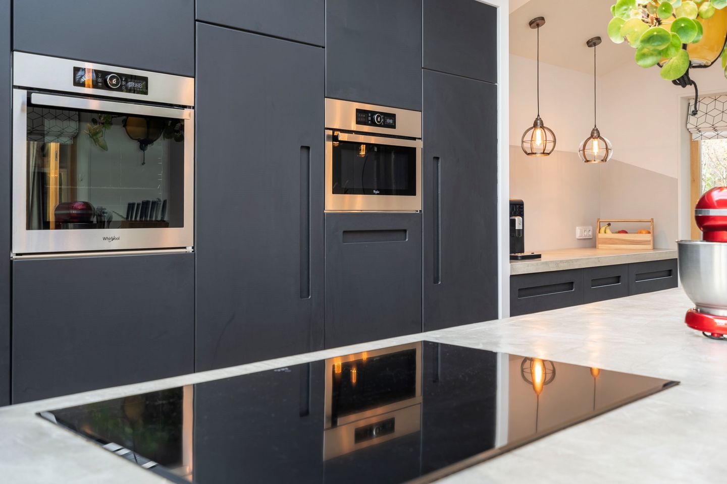 Photo 14 of Burgemeester Verstraatenlaan 18-A