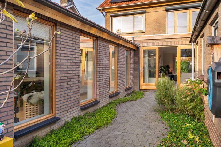 Foto 22 van Burgemeester Verstraatenlaan 18-A