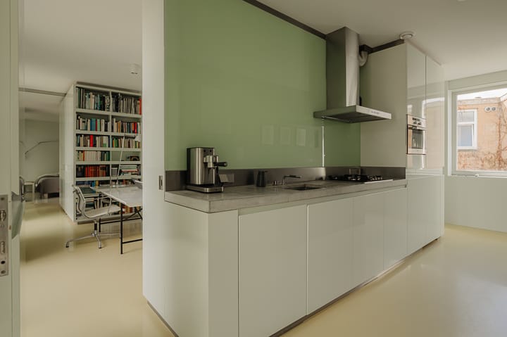 Foto 12 van Borneostraat 28-F