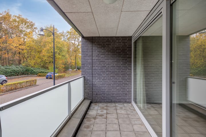 Photo 3 of Sporenring 226