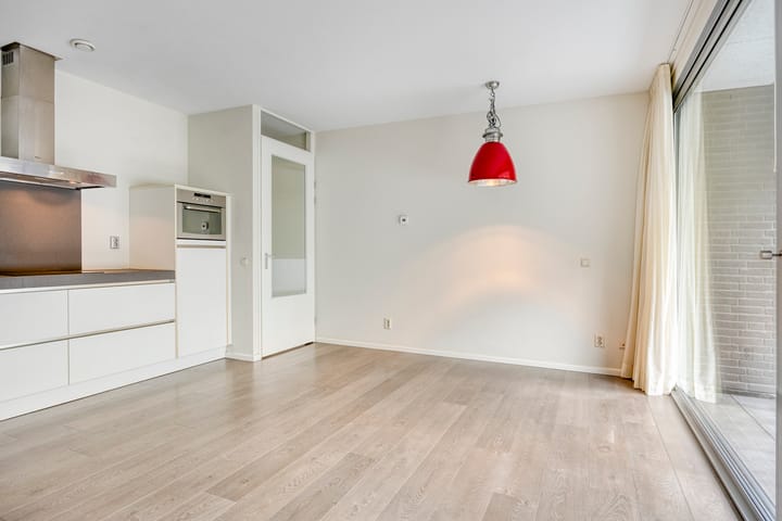 Photo 7 of Sporenring 226