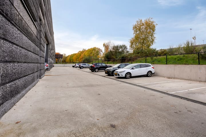 Photo 18 of Sporenring 226