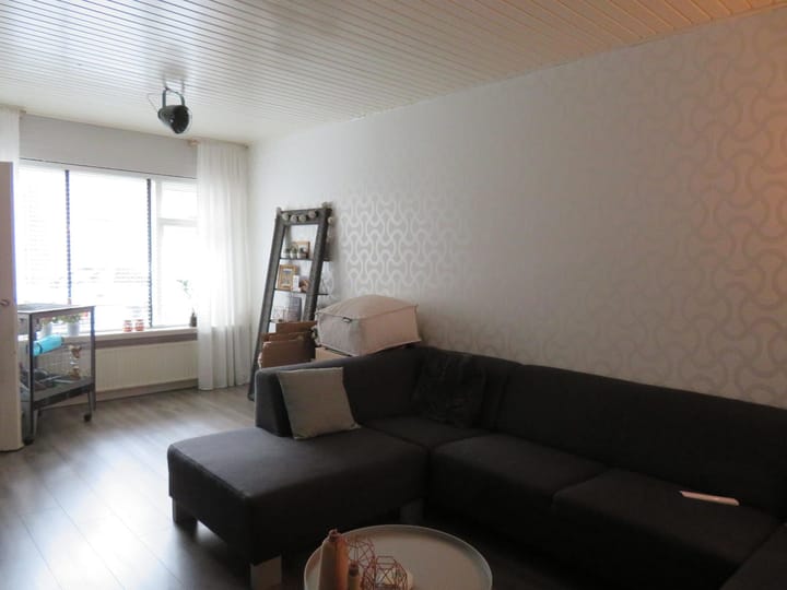 Photo 7 of Van Limburg Stirumstraat 19