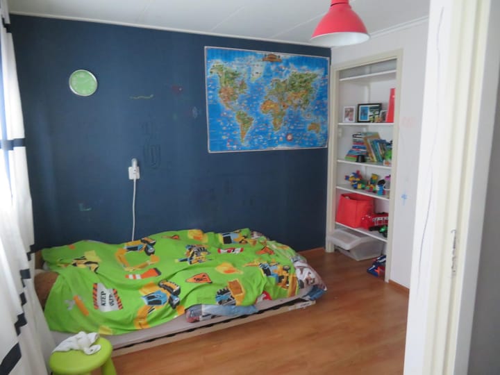 Photo 11 of Van Limburg Stirumstraat 19