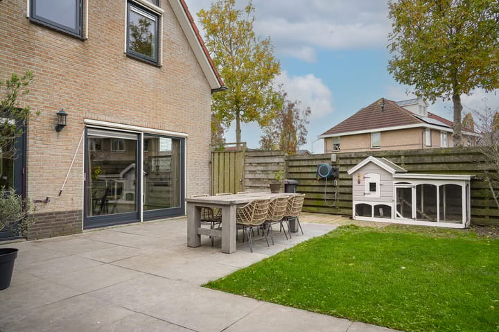 Photo 45 of Burcht 2