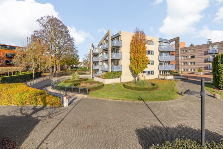 Photo 8 of Valkenierslaan 35-A2