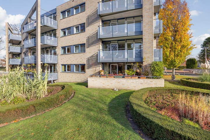 Photo 11 of Valkenierslaan 35-A2