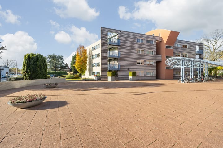 Photo 13 of Valkenierslaan 35-A2