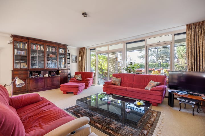 Photo 26 of Valkenierslaan 35-A2