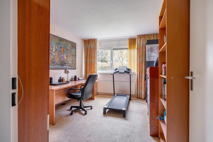 Photo 40 of Valkenierslaan 35-A2