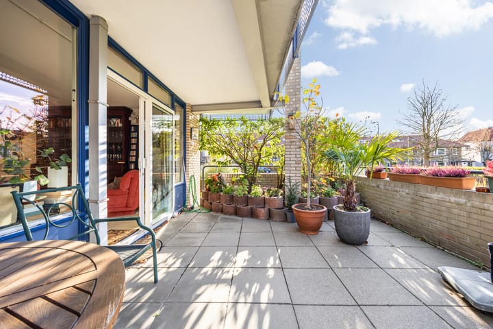 Photo 6 of Valkenierslaan 35-A2