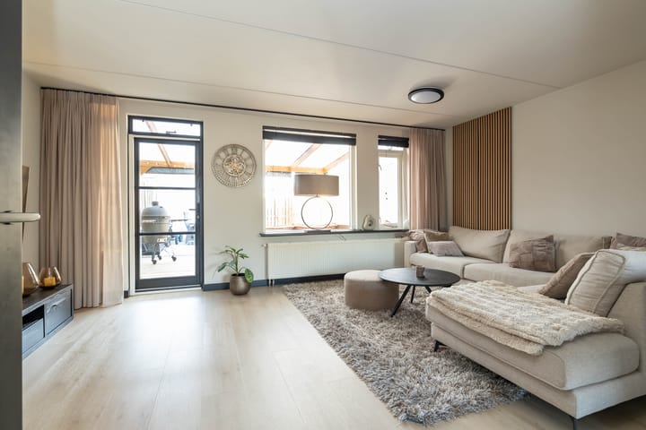 Photo 3 of De Praam 3