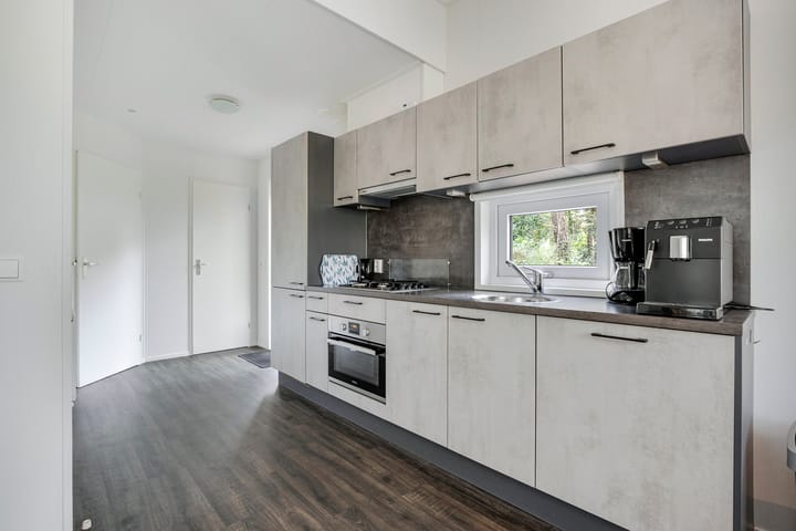 Photo 11 of Rheezerweg 79-475