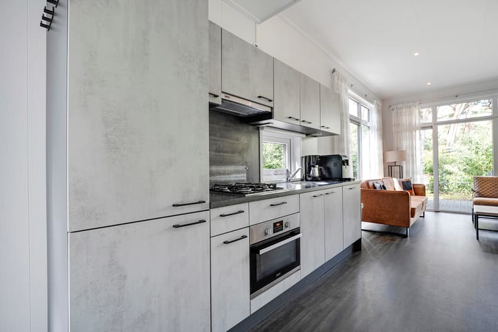 Photo 12 of Rheezerweg 79-475