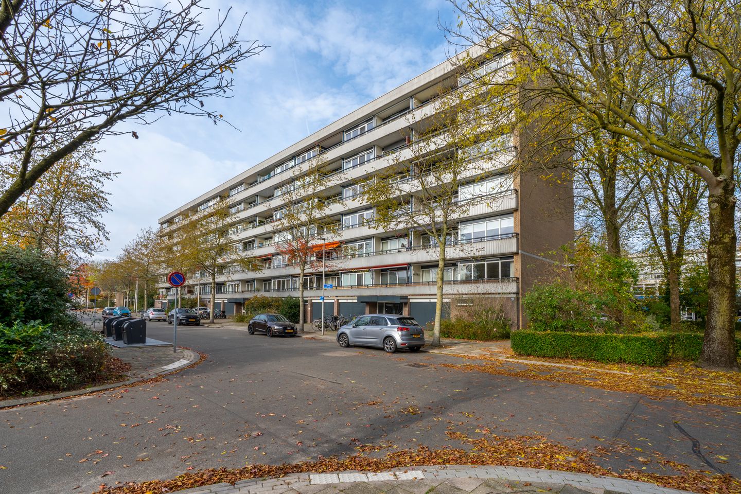 Photo 1 of Hijmans van den Berghlaan 226