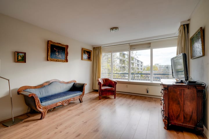 Photo 10 of Hijmans van den Berghlaan 226