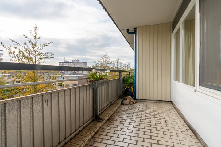 Photo 12 of Hijmans van den Berghlaan 226