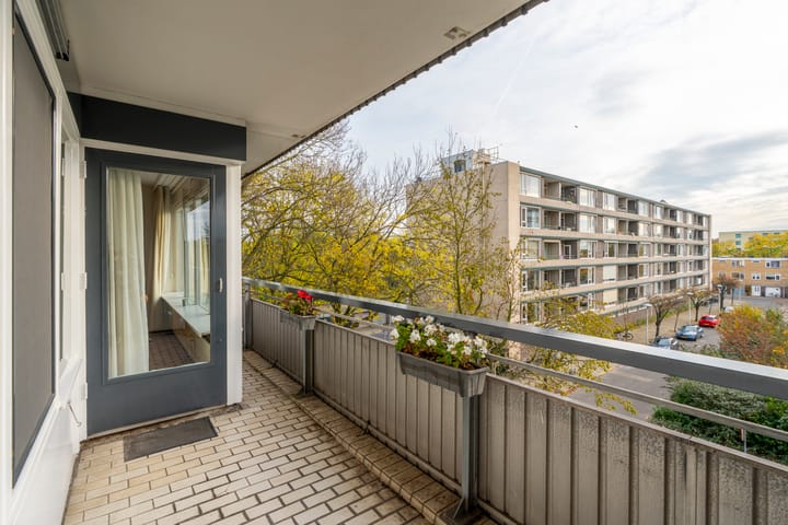 Photo 13 of Hijmans van den Berghlaan 226