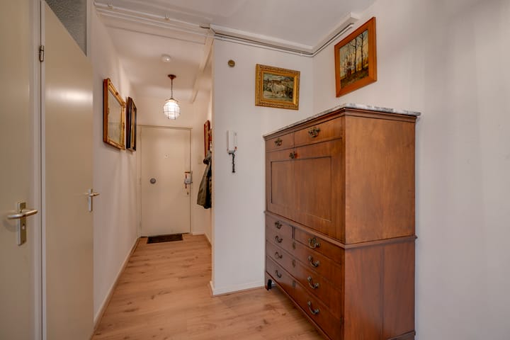 Photo 31 of Hijmans van den Berghlaan 226