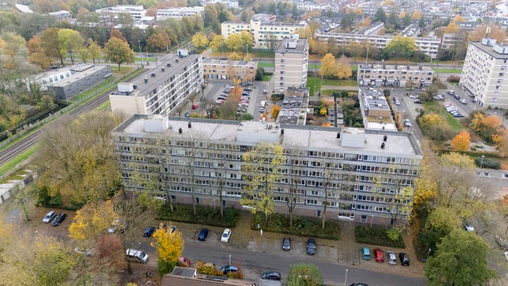 Photo 38 of Hijmans van den Berghlaan 226