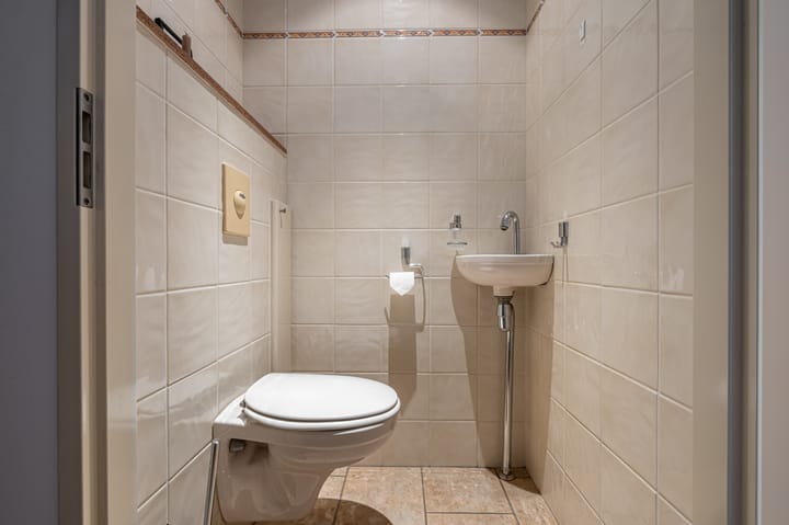 Foto 14 van de Ruijterkade 25